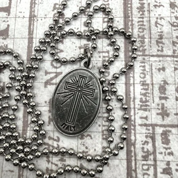 Vintage Saint St Jude Thaddeus Religious Catholic Medal Pendant Silver Necklace - Picture 6 of 12